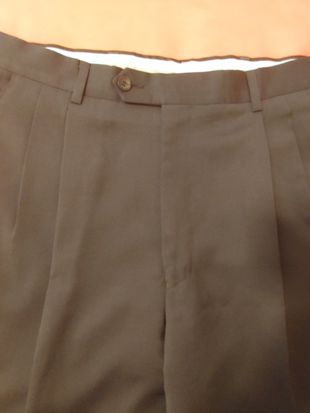 Pleated Full-cut Wool Gabardine Slacks - Picture 3 of 6